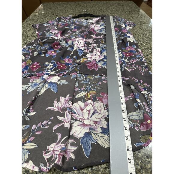 TORRID Floral Sheer Chiffon Button up Babydoll Tunic Blouse Hi Lo Plus 2X Gray - Picture 4 of 6